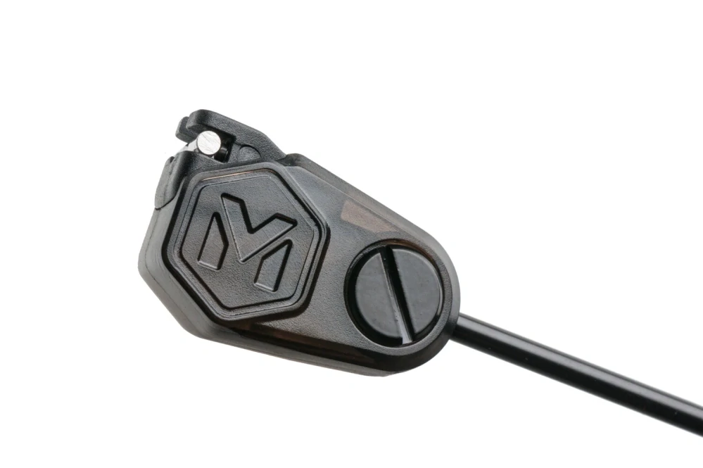 MIVARDI Swing arm MCX 77 černý