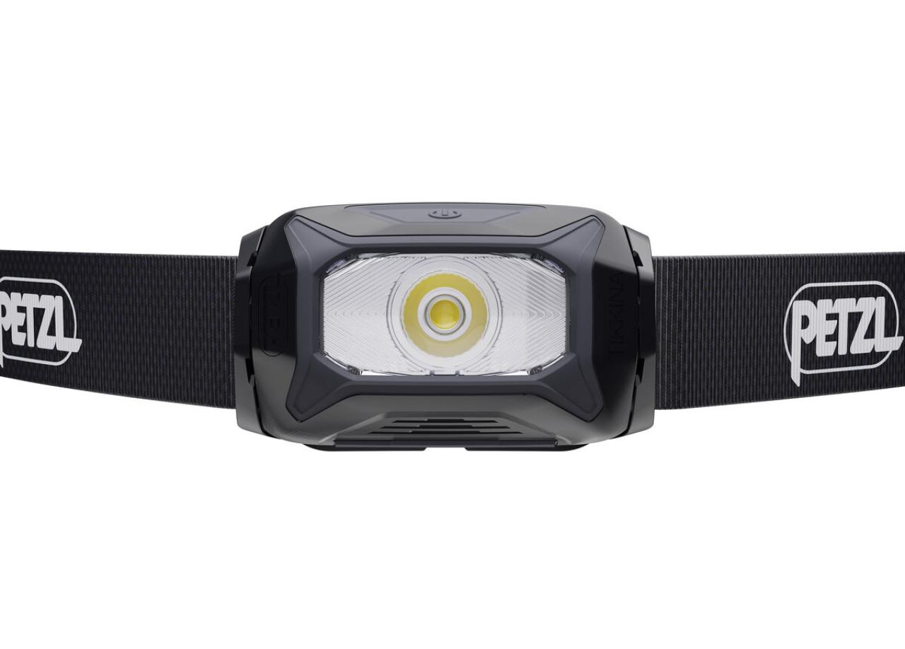 PETZL TIKKINA černá model 2025