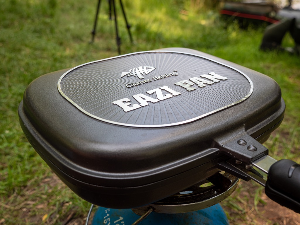 GIANTS FISHING PÁNEV NA VAŘENÍ EAZI PAN MEDIUM