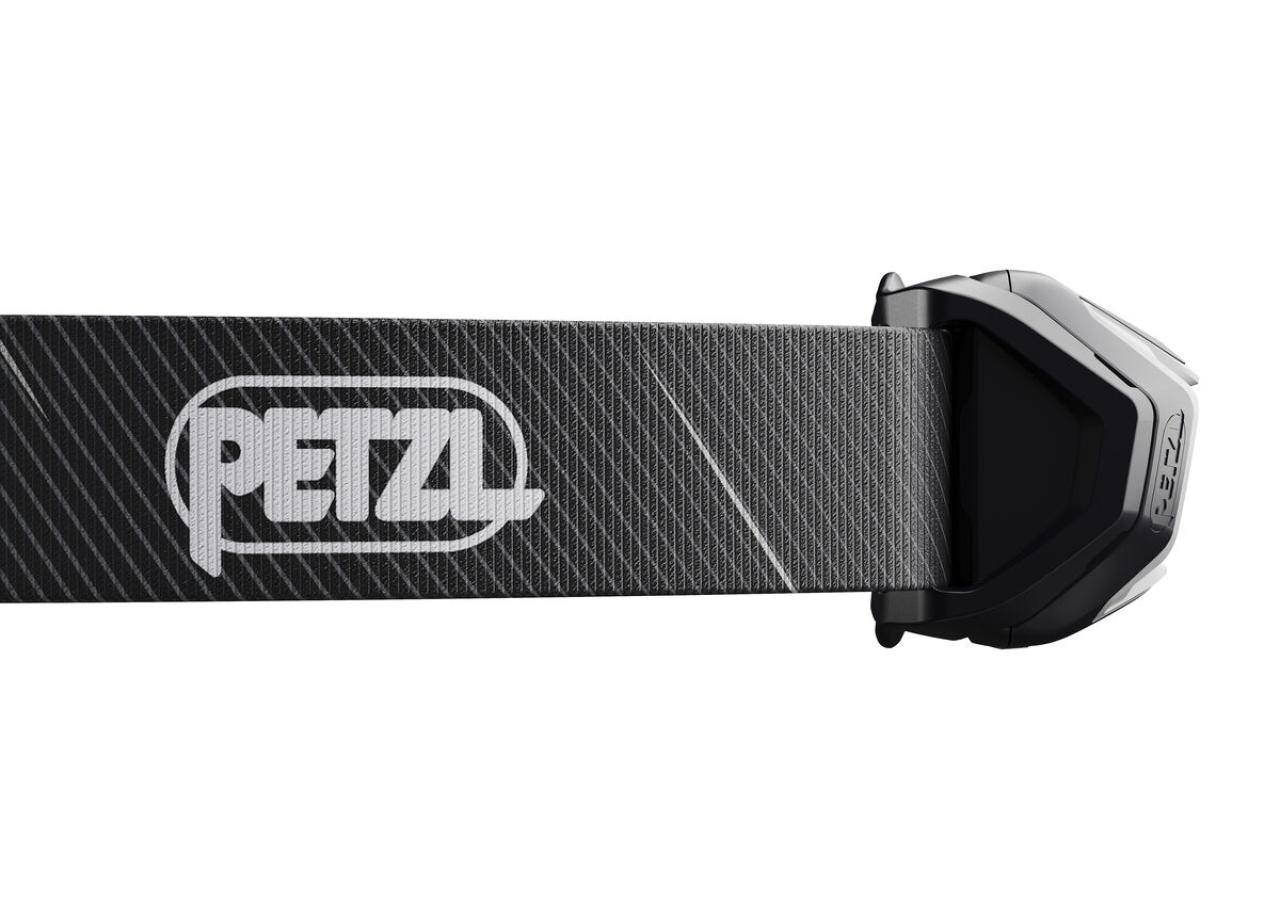 PETZL TIKKA černá model 2025