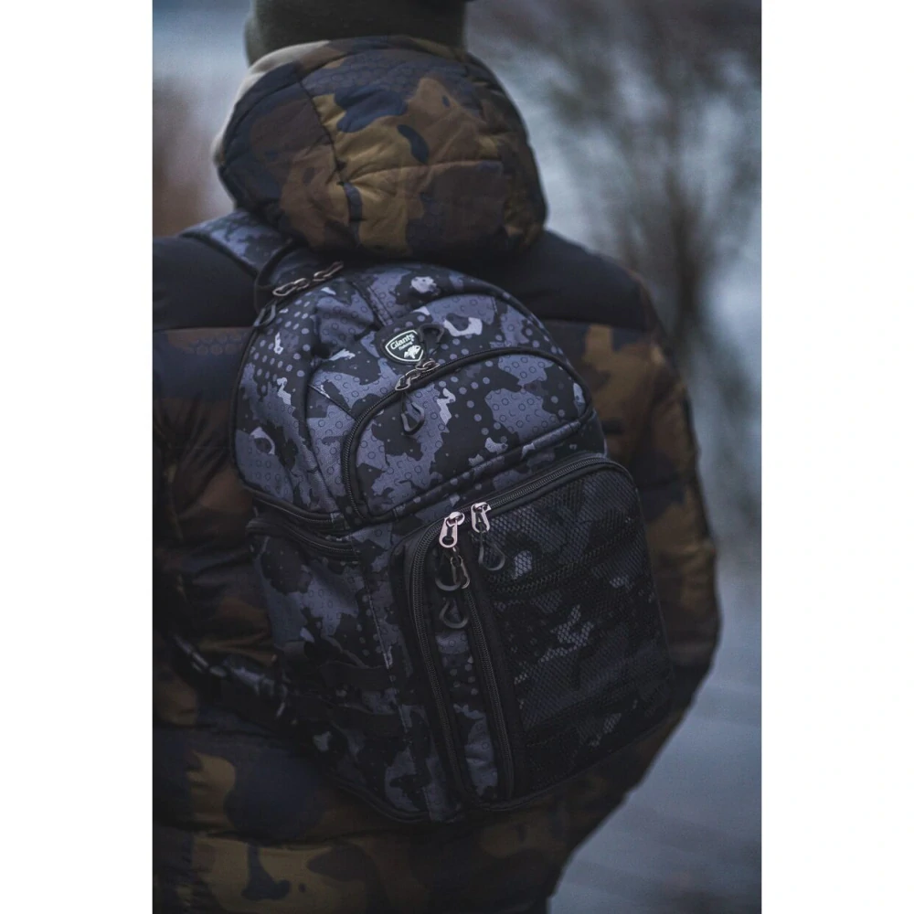 GIANTS FISHING Vláčecí batoh Spinning Sling Bag