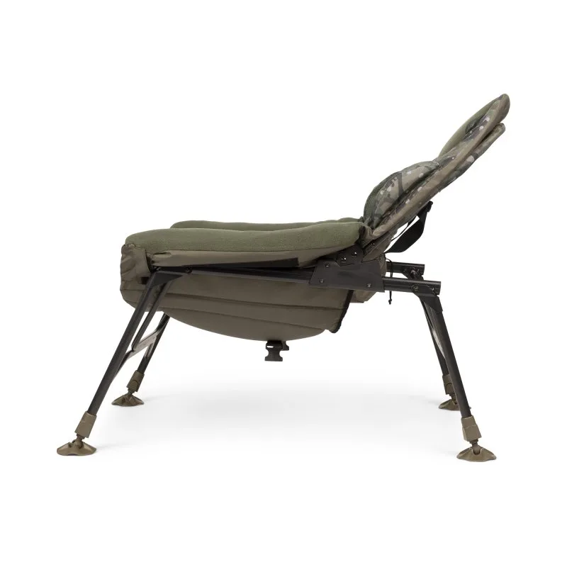Trakker Křeslo Levelite Colossus Camo Recliner Chair