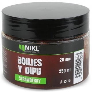 NIKL Boilies v dipu Strawberry 250ml 20mm